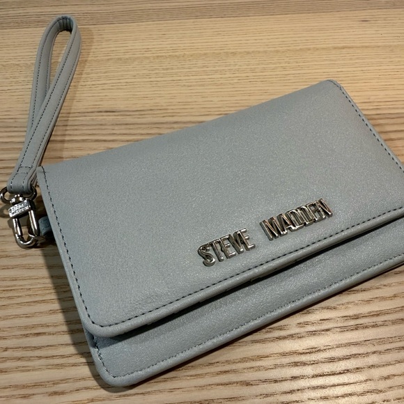Excellent Condition Steve Madden Blue Wallet Purse Wristlet Micro Bag - Picture 2 of 14
